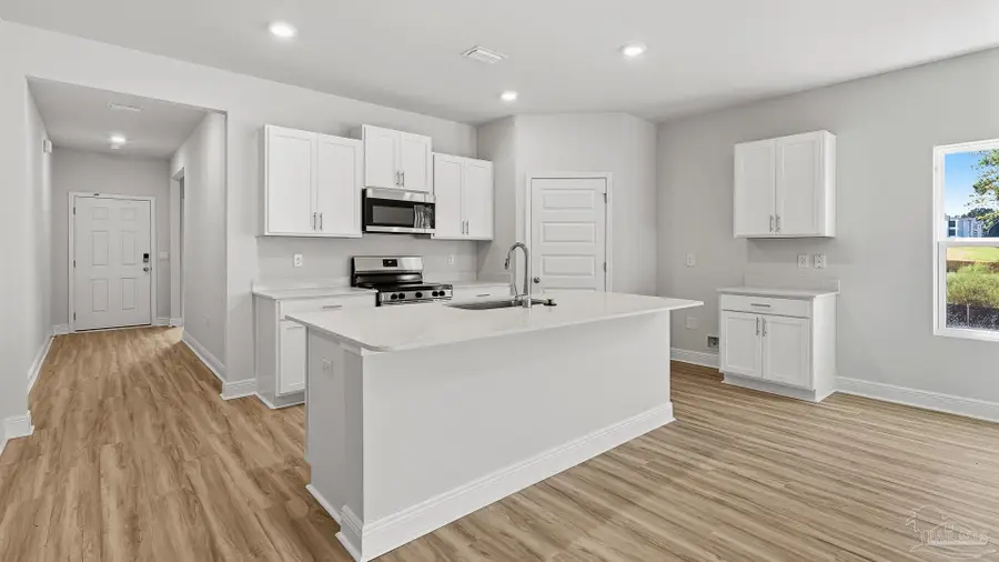 8147 Fox Hunt Dr, Milton, FL 32583 - Image #3