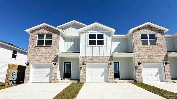 2383 Cliff Hollow Cir, Gulf Breeze, FL 32563