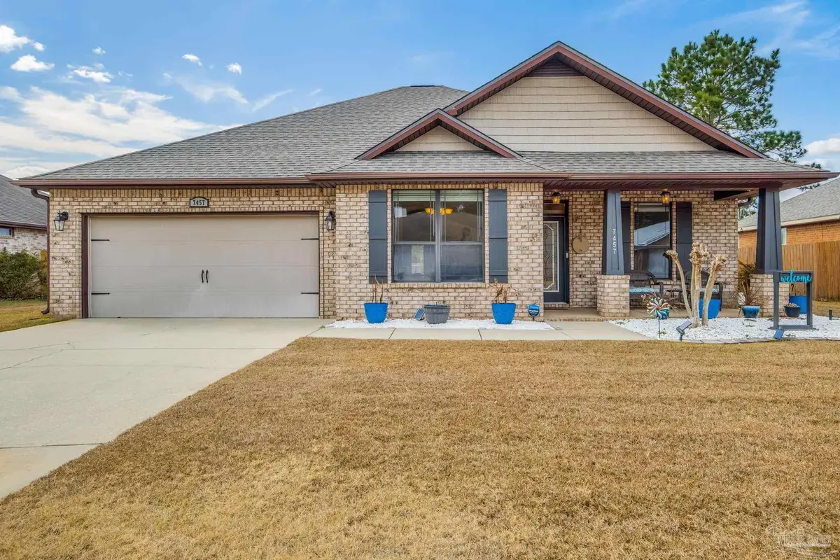 7457 Deck Ln, Pensacola, FL 32526 - Image #1