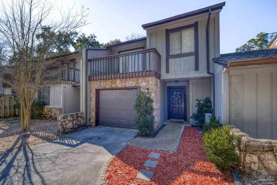 6049 Hilburn Rd, Pensacola, FL 32504 - #2