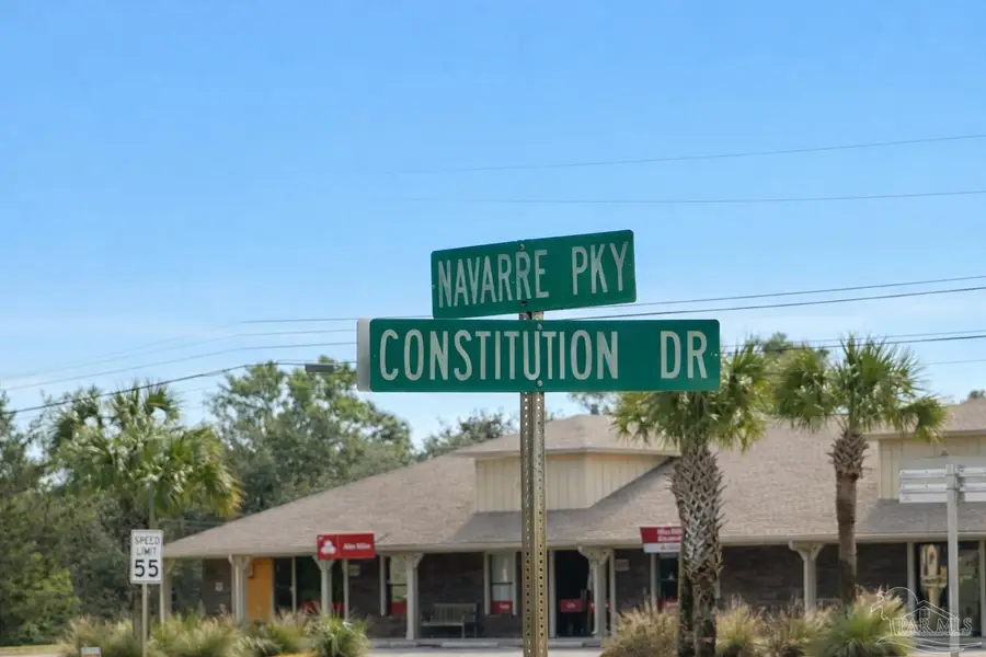 1915 Constitution Dr, Navarre, FL 32566 - #3