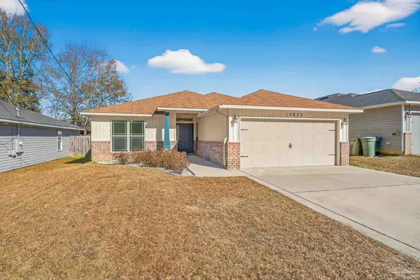 10622 Senegal Dr, Pensacola, FL 32534