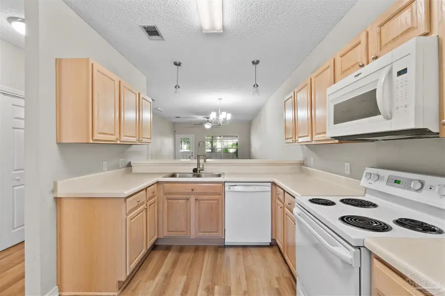 5870 Spanish Trail, Pensacola, FL 32504 - Image #2