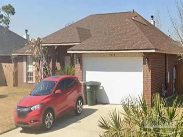 2512 Jibe Dr, Pensacola, FL 32507