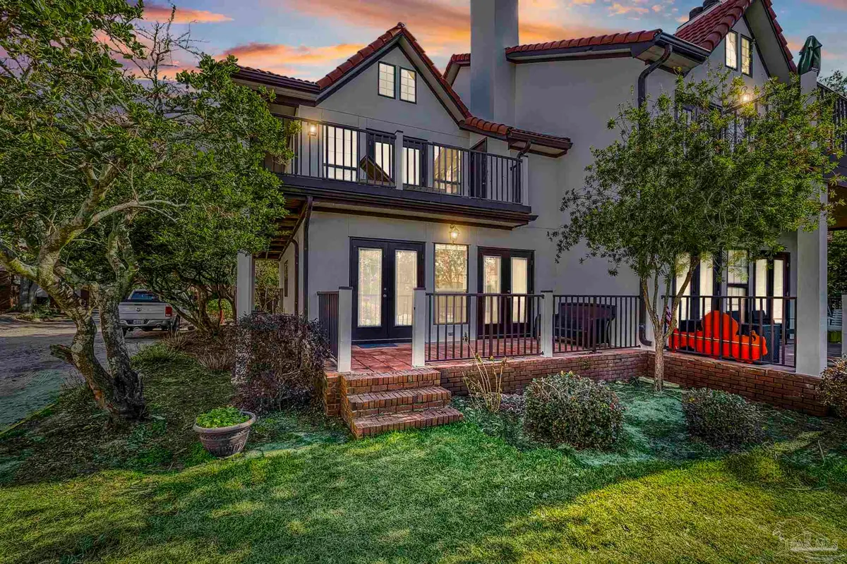 120 Baybridge Dr, Gulf Breeze, FL 32561 - #1