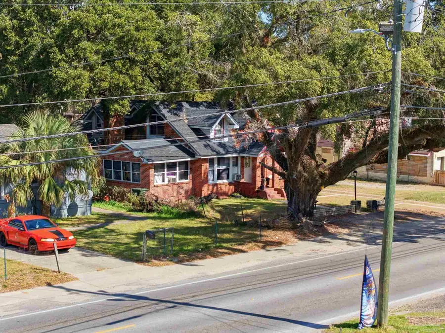 4200 W Jackson St, Pensacola, FL 32505 - #2