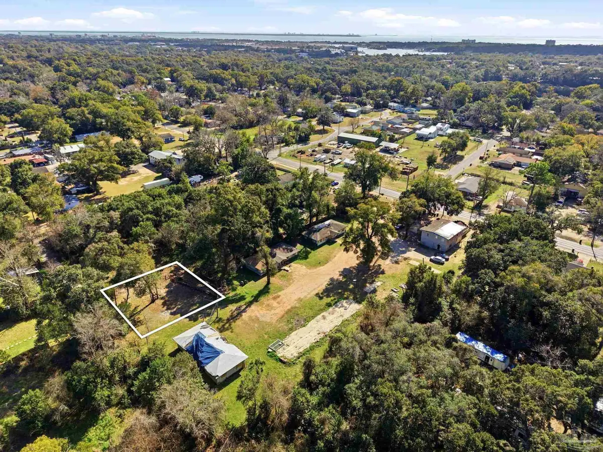 4143 W Gadsden St, Pensacola, FL 32505 - #1