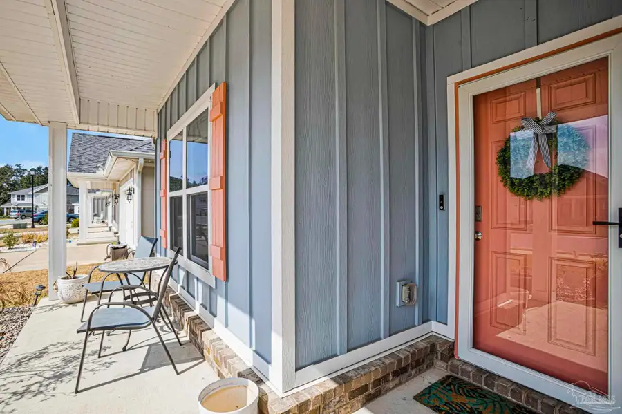 3179 Heritage Oaks Cir, Navarre, FL 32566 - #2