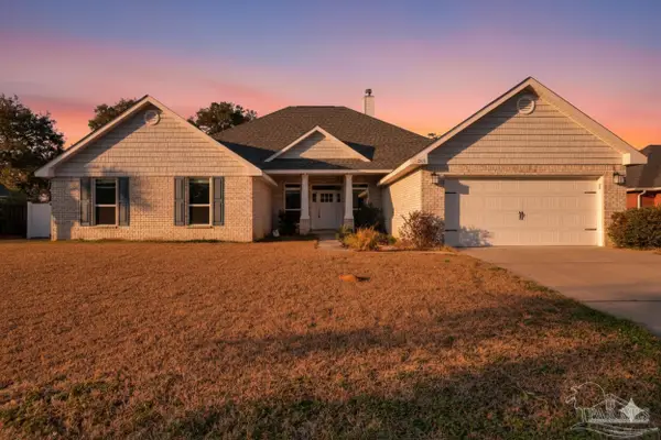 2957 Pga Blvd, Navarre, FL 32566