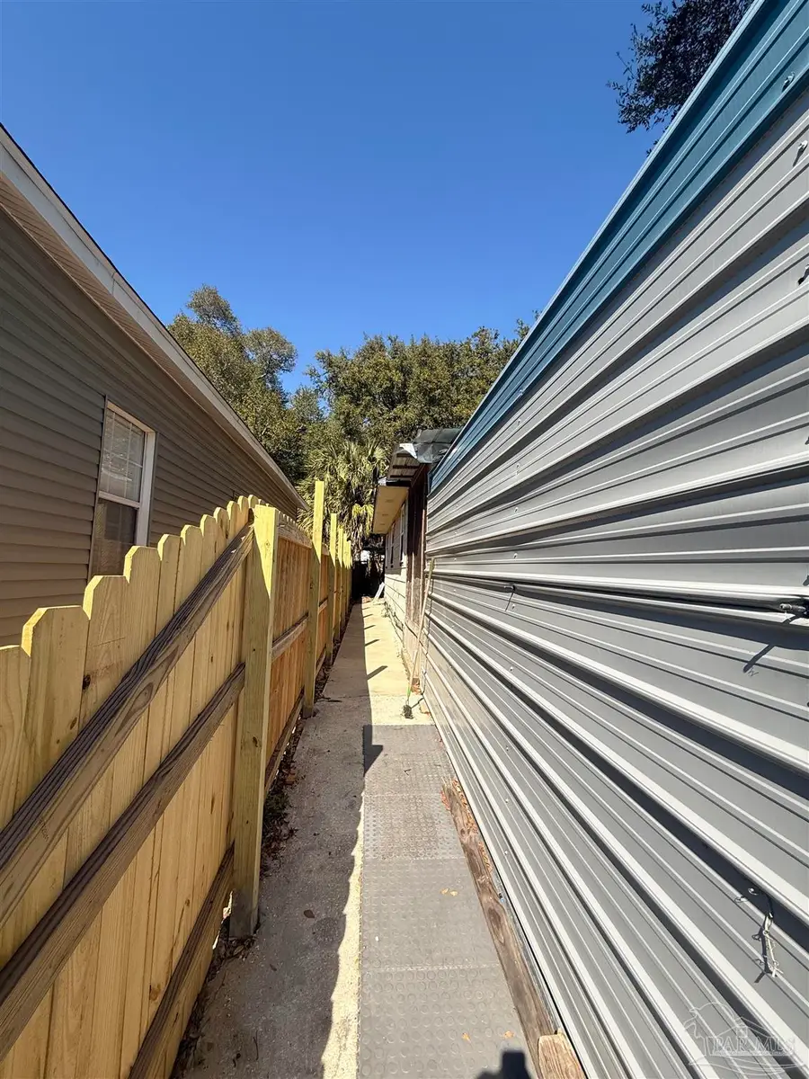 518 W La Rua St, Pensacola, FL 32501 - #2