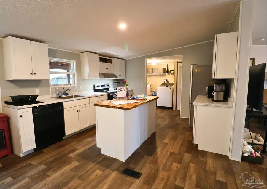 9819 American Farms Rd, Milton, FL 32583 - #3