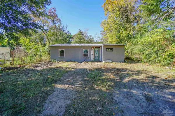 8 Union Ct, Pensacola, FL 32506