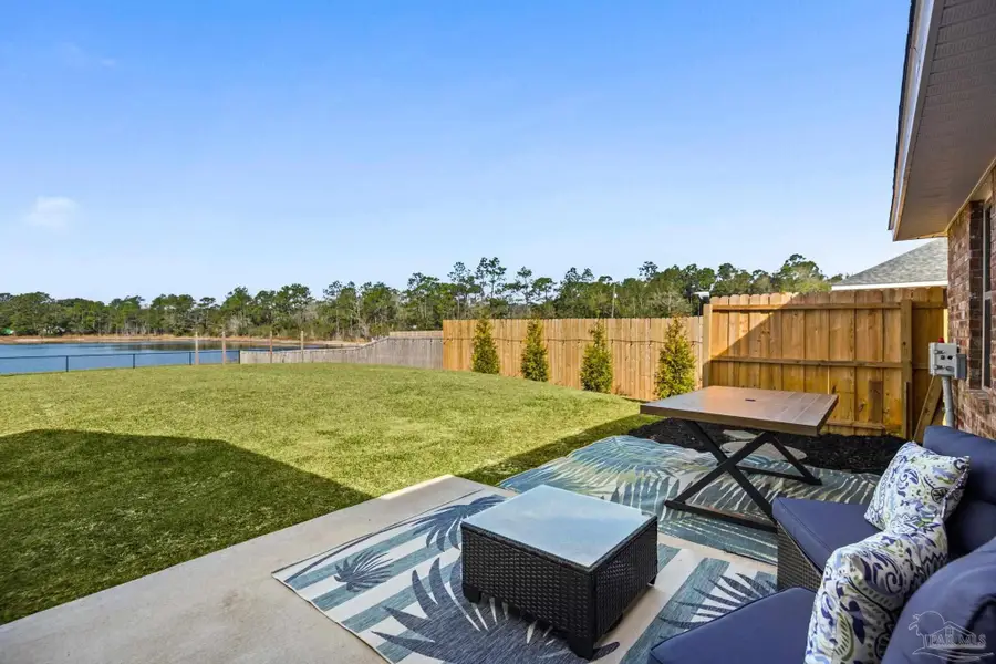 7911 Twin Lake Dr, Milton, FL 32583 - #2