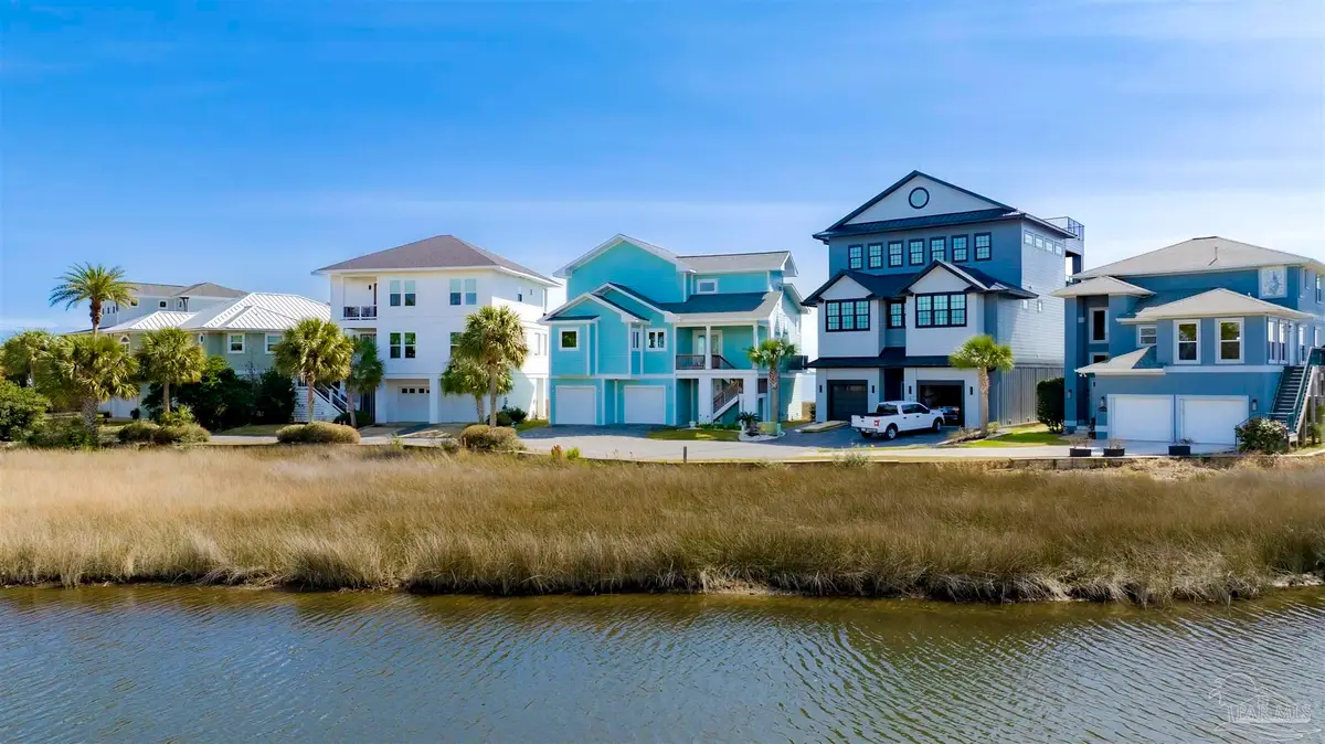 1137 Sawgrass Dr, Gulf Breeze, FL 32563 - #1