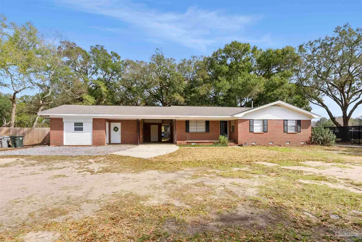 9250 Untreiner Ave, Pensacola, FL 32534 - #1