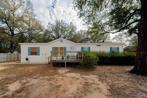 8919 Tara Cir, Milton, FL 32583