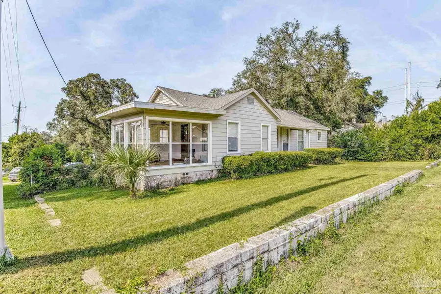 3401 W Jackson St, Pensacola, FL 32505 - #3