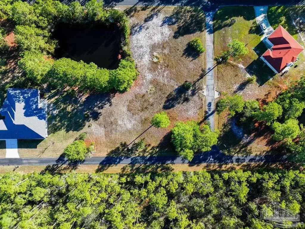 1810 W Smugglers Cove Dr, Gulf Breeze, FL 32563 - #1