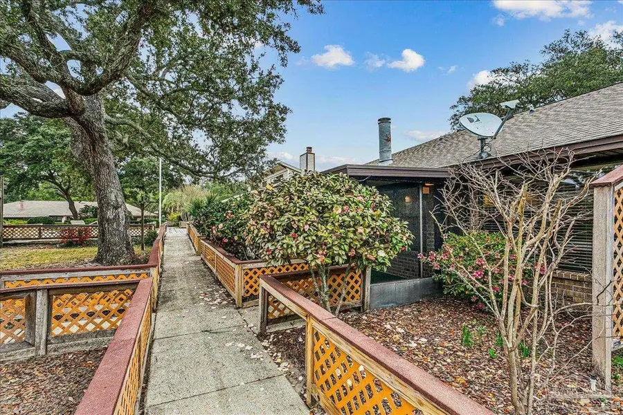 5073 Leeward Dr, Pensacola, FL 32507 - #2