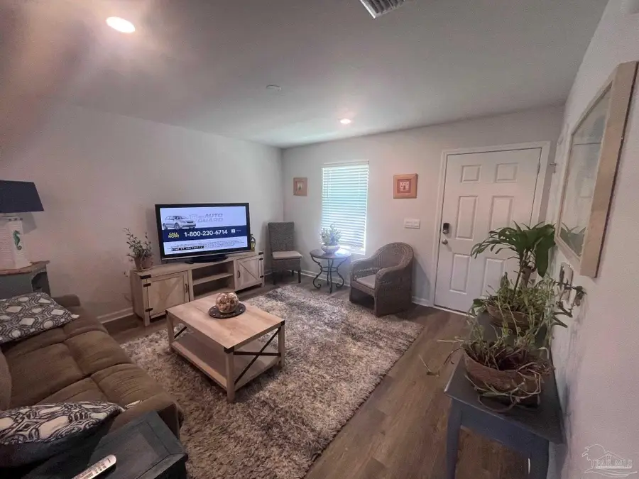 6249 Firefly Dr, Milton, FL 32583 - #3