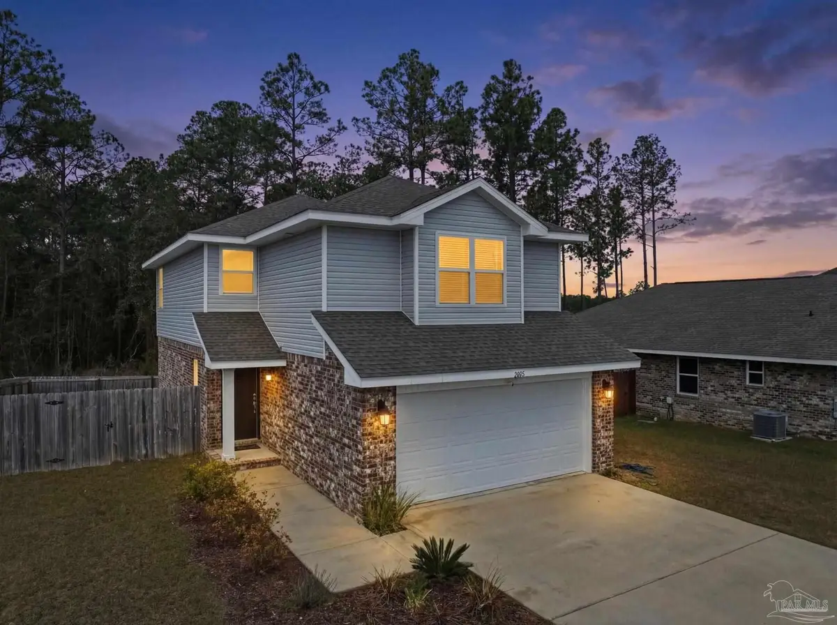 6609 Boatswaine Rd, Pensacola, FL 32526 - #1