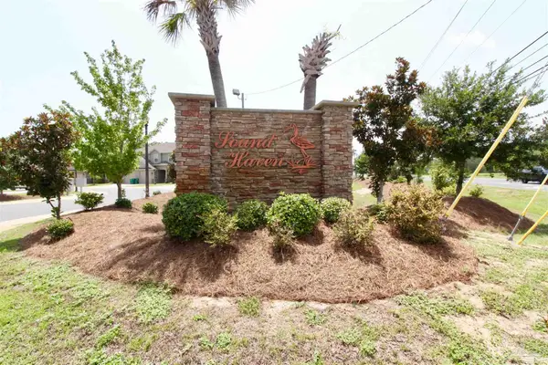 1733 Sound Haven Ct, Navarre, FL 32566