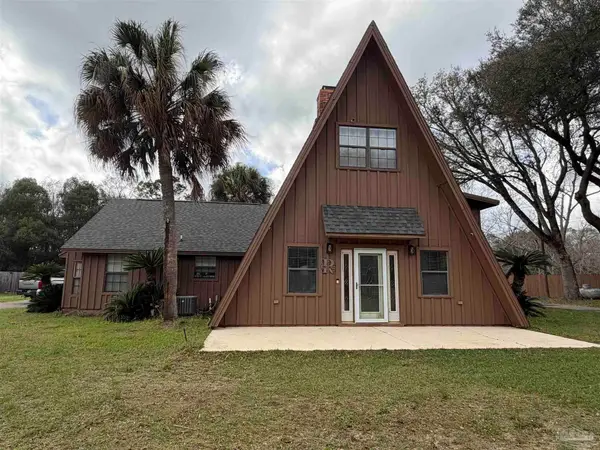 2685 Monica Ln, Cantonment, FL 32533