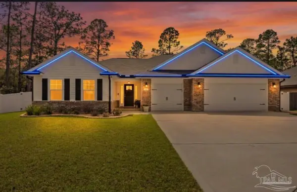 2487 Creets Landing Dr, Navarre, FL 32566