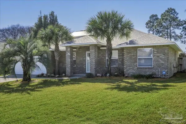 2528 Houston Cir, Gulf Breeze, FL 32563