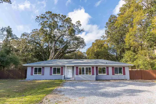 30 Hancock Ln, Pensacola, FL 32503