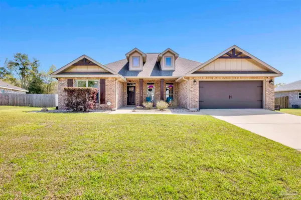 1626 Hollow Point Dr, Cantonment, FL 32533