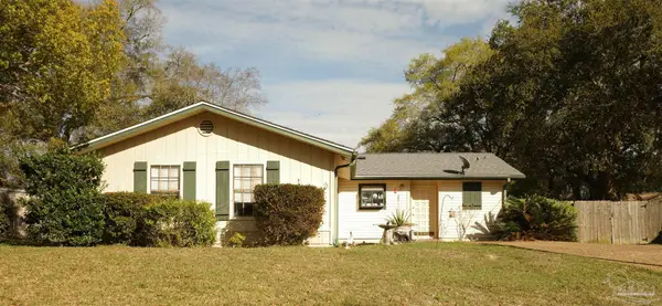 4188 Aqua Vista Dr, Pensacola, FL 32504