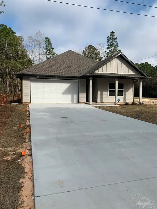 3037 N 34th Ave, Milton, FL 32583