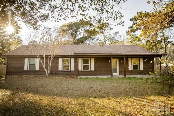 3495 Chief Mate Dr, Pensacola, FL 32506