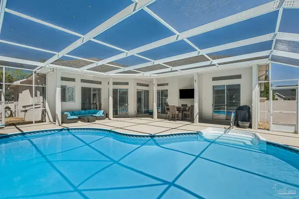 1071 Kelton Blvd, Gulf Breeze, FL 32563