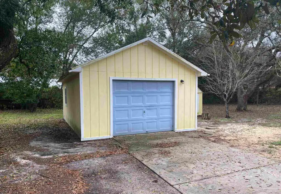 308 Valencia St, Gulf Breeze, FL 32561 - #3