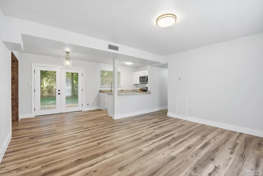 522 S Edgewood Cir, Pensacola, FL 32507 - #2