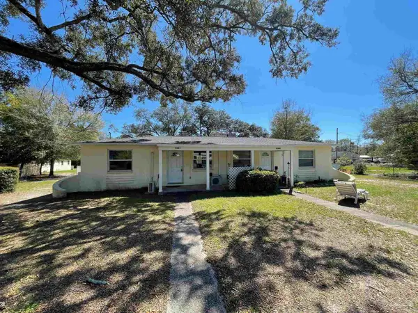 104 Ellis Dr, Pensacola, FL 32507