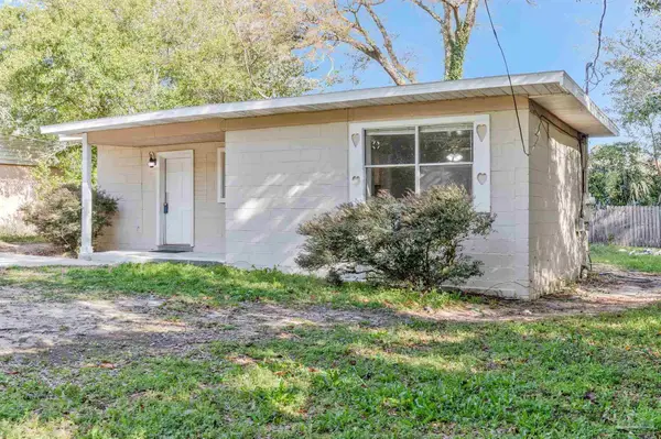 603 New York Dr, Pensacola, FL 32505