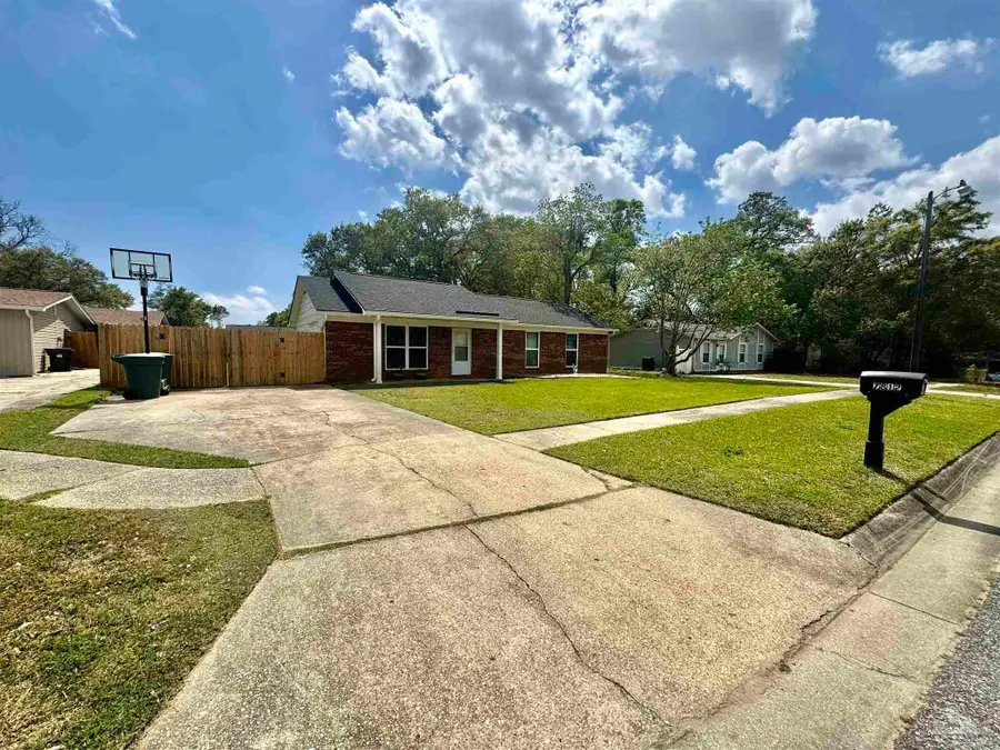 7812 Dartmoor Ct, Pensacola, FL 32514 - #2