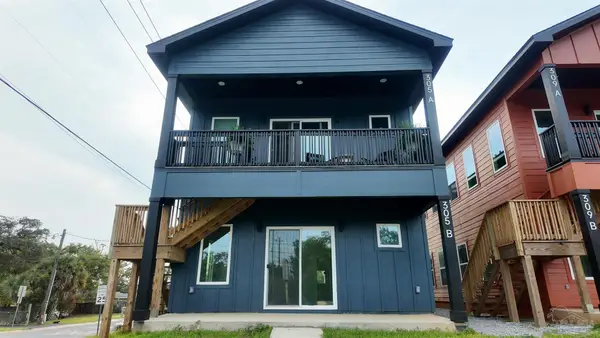 305 N Pace Blvd #A+B, Pensacola, FL 32505