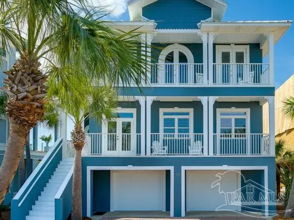 7652 Key West Dr, Navarre Beach, FL 32566