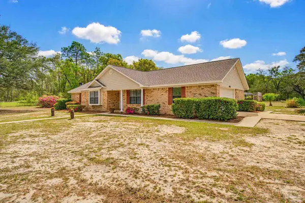 6568 Yellow Hill Dr, Milton, FL 32583