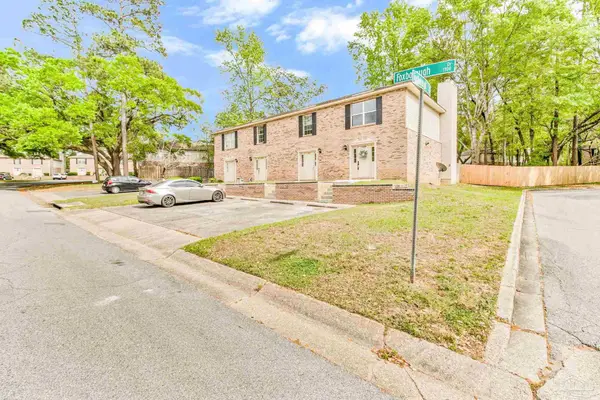 1335 Foxborough Dr, Pensacola, FL 32514