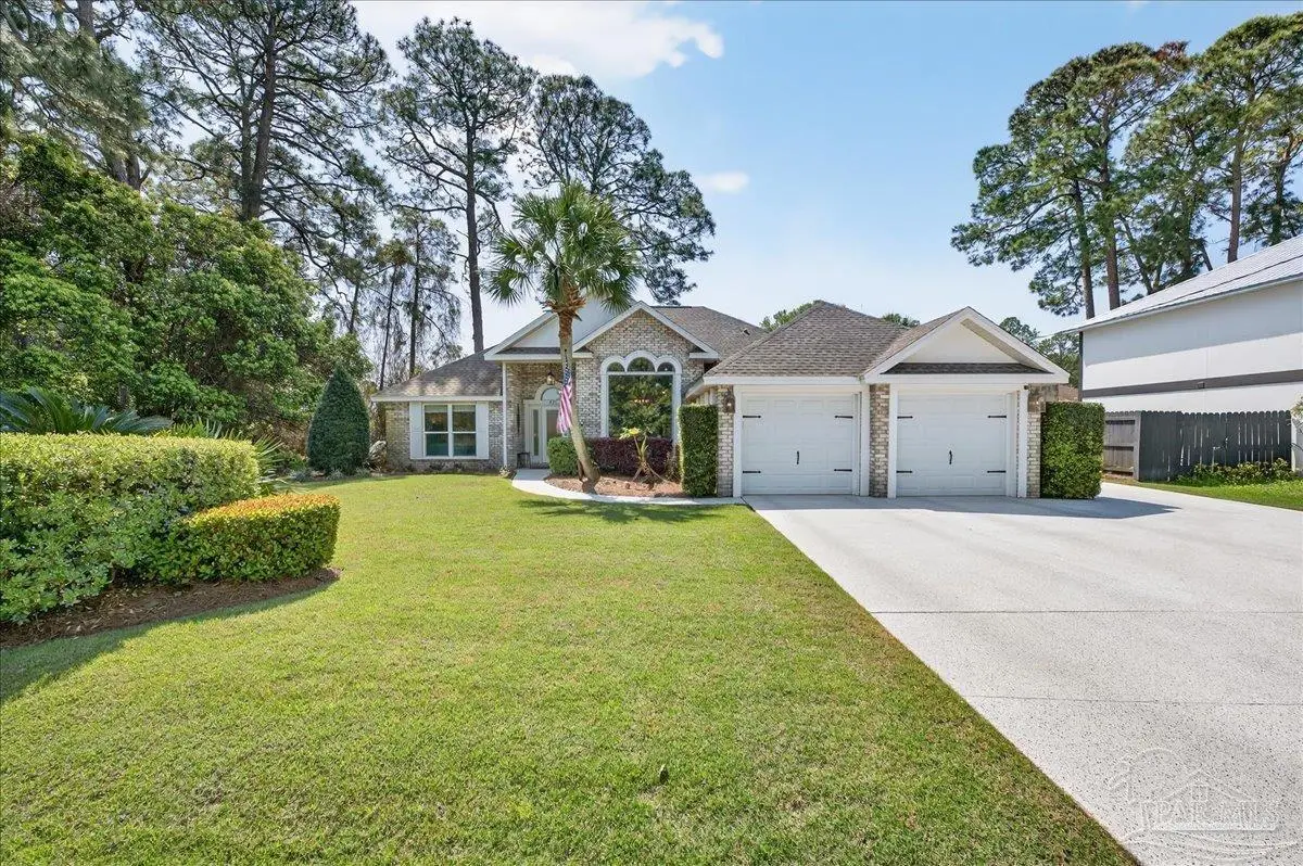 627 Bayshore Dr, Miramar Beach, FL 32550 - #1