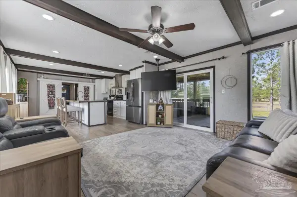 4669 Thoroughbred Dr, Milton, FL 32583