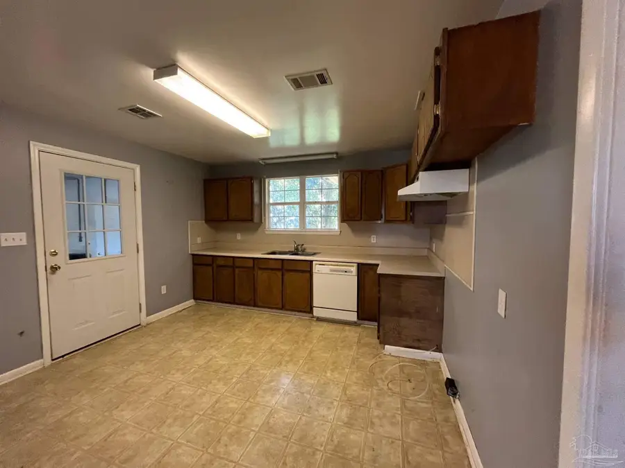 7987 Hendrix Ave, Pensacola, FL 32514 - #2