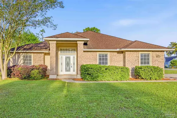 4735 Spears St, Pace, FL 32571