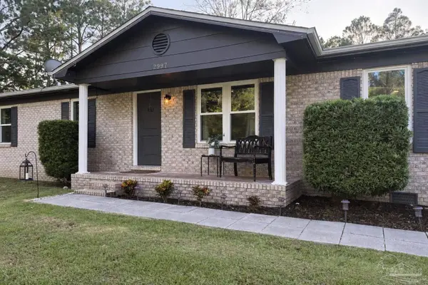 2997 N 34th Ave, Milton, FL 32583