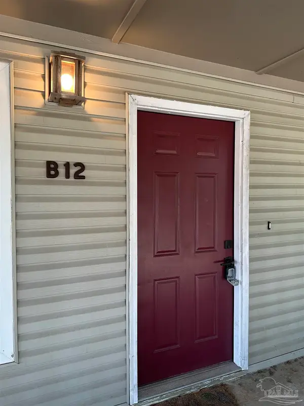 7171 N 9th Ave #B12, Pensacola, FL 32504